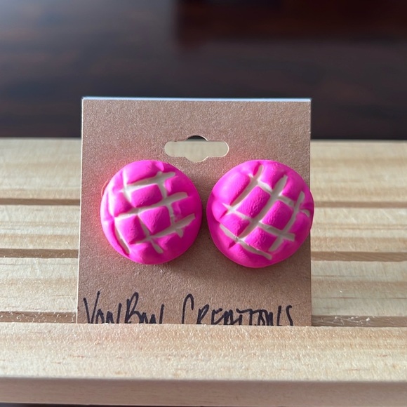 Handmade Pink Conchas Earrings - Picture 1 of 1